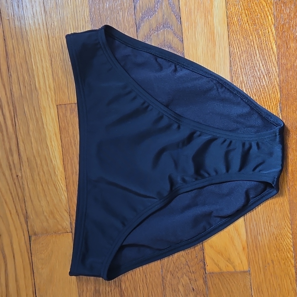 NWOT Victoria's Secret Black Bikini Bottom Classic Swimwear